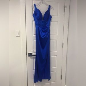 ON SALE!! Beautiful royal blue dress